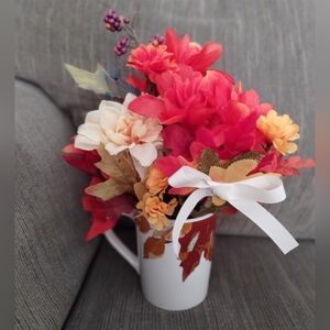 NEW Fall Decoration Leaf Foliage Flower Arrangement